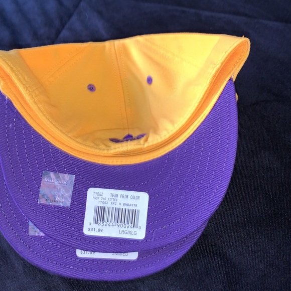 Adidas flat visor flex hat - Picture 3 of 8